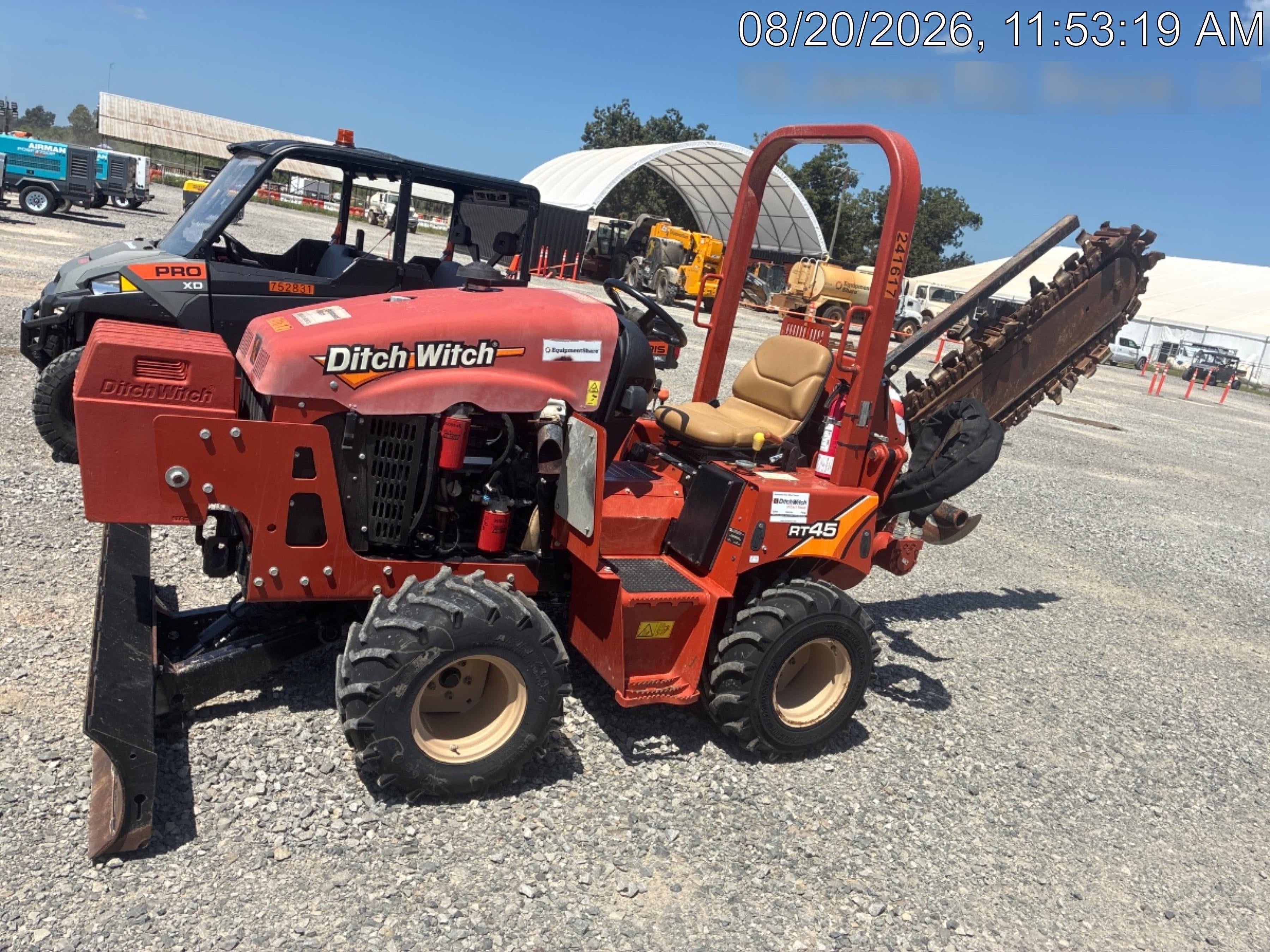 2022 DITCH WITCH RT45A