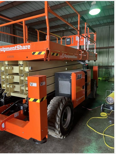 2023 JLG RT4394