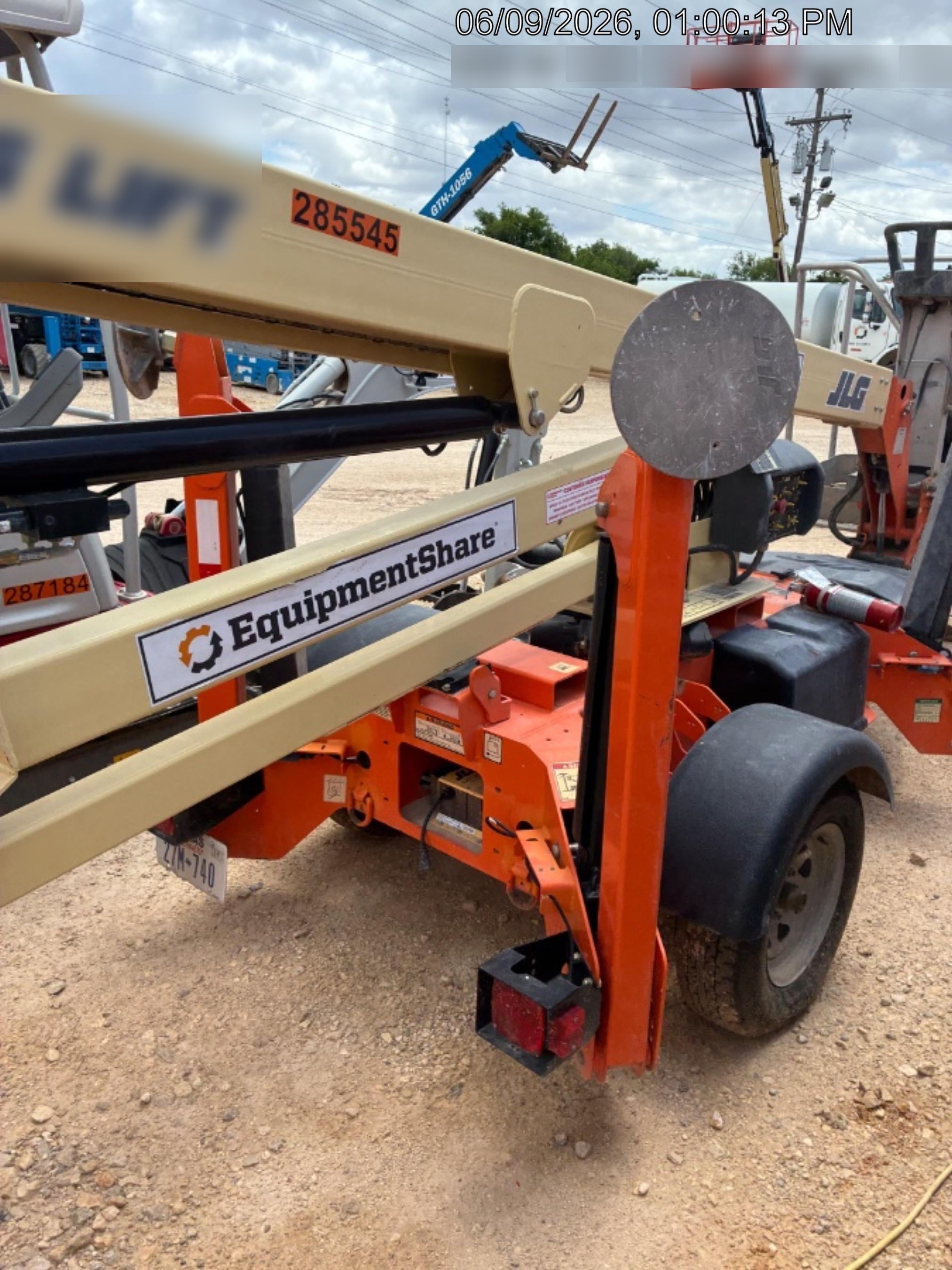 2022 JLG T350