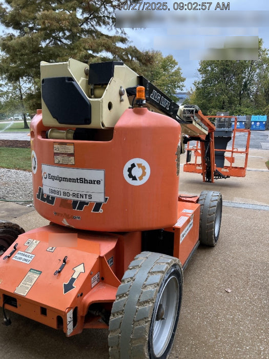 2019 JLG E450AJ