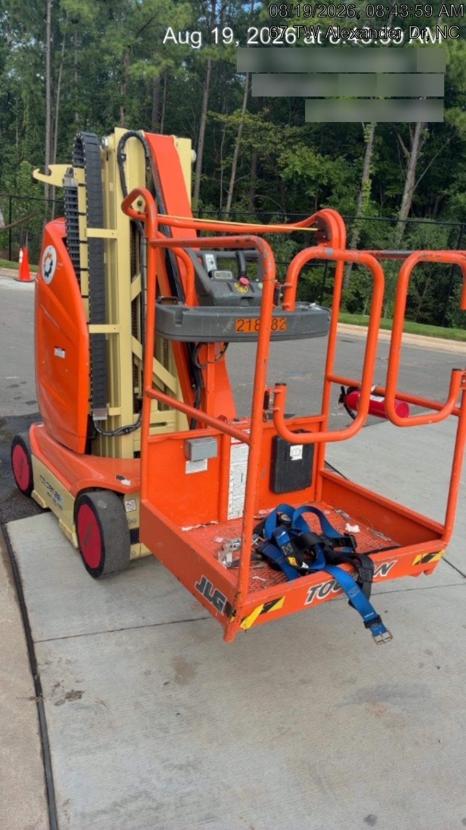 2022 JLG 26E