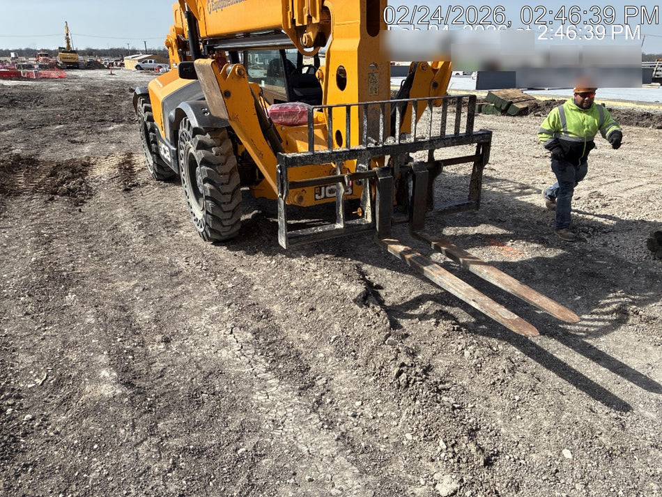 2023 JCB 510-56