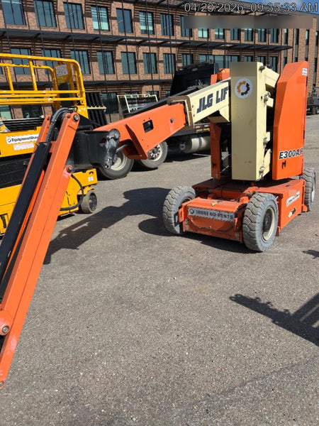 2019 JLG E300AJP