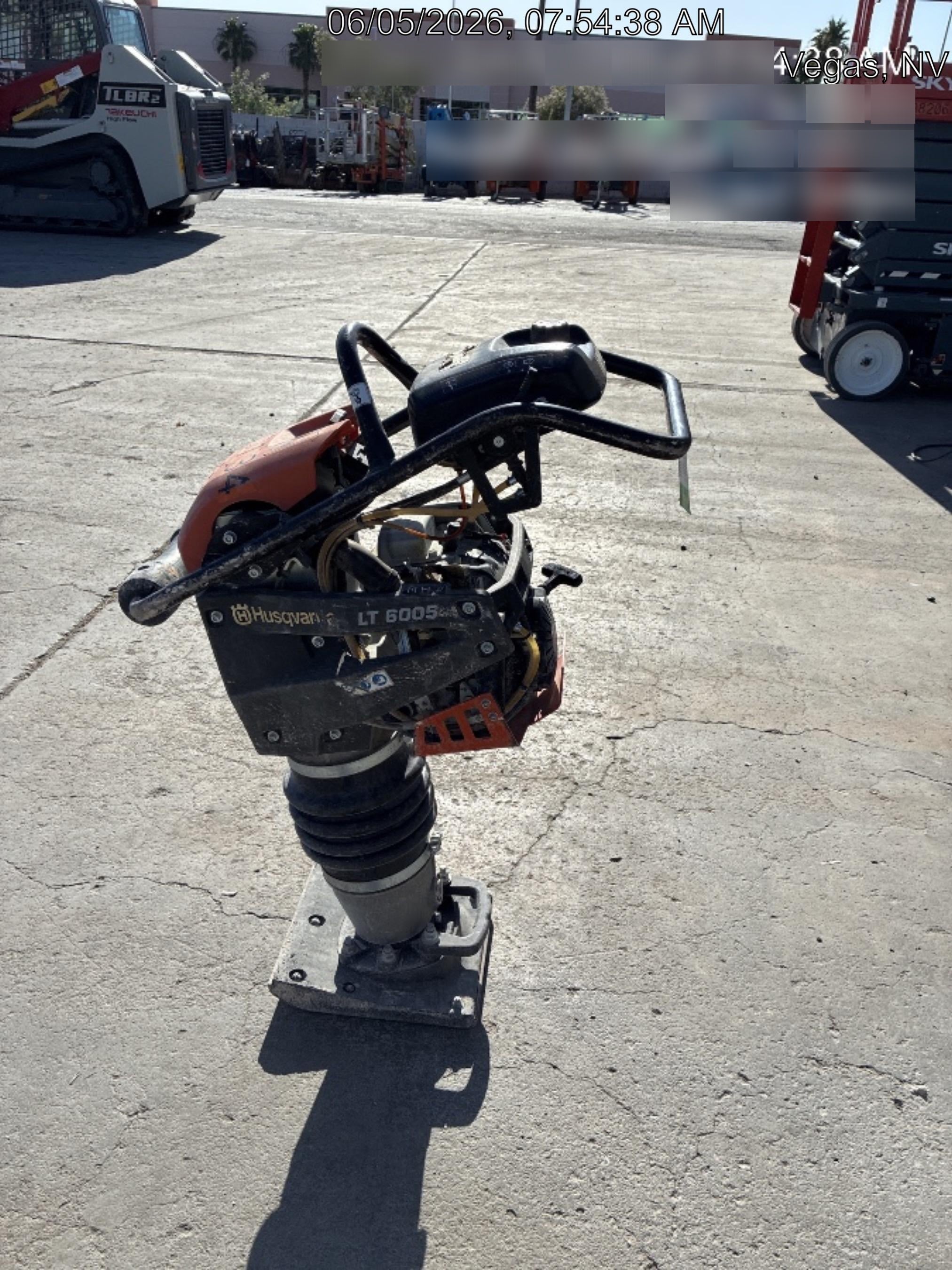 2025 HUSQVARNA LT6005