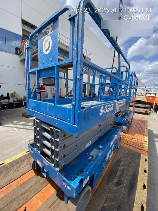 2020 Genie GS-3246 Standard, Folding full height swing gate