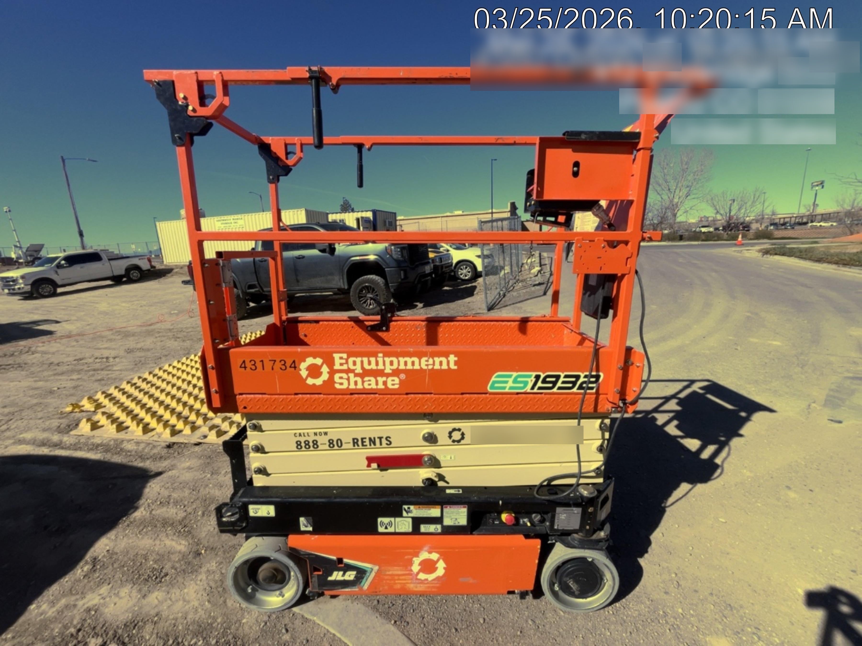 2024 JLG ES1932