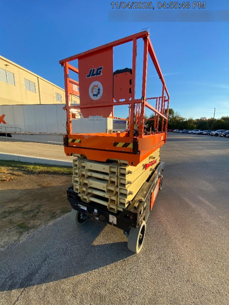 2023 JLG R4045