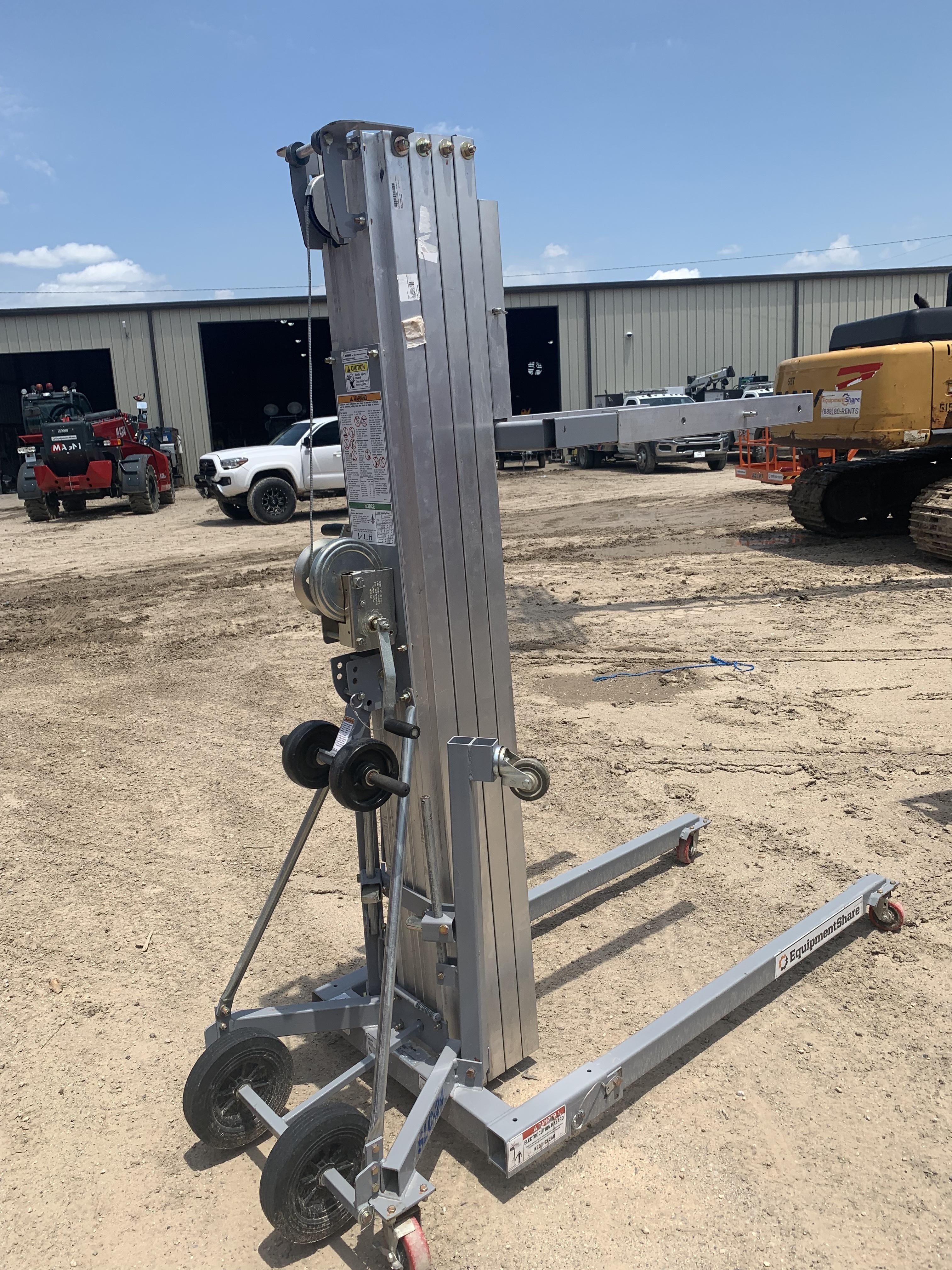 2019 GENIE SLC-24