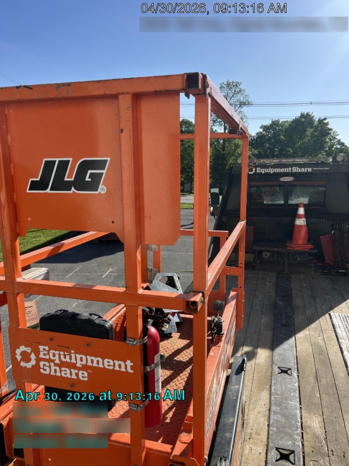 2022 JLG ES1330L