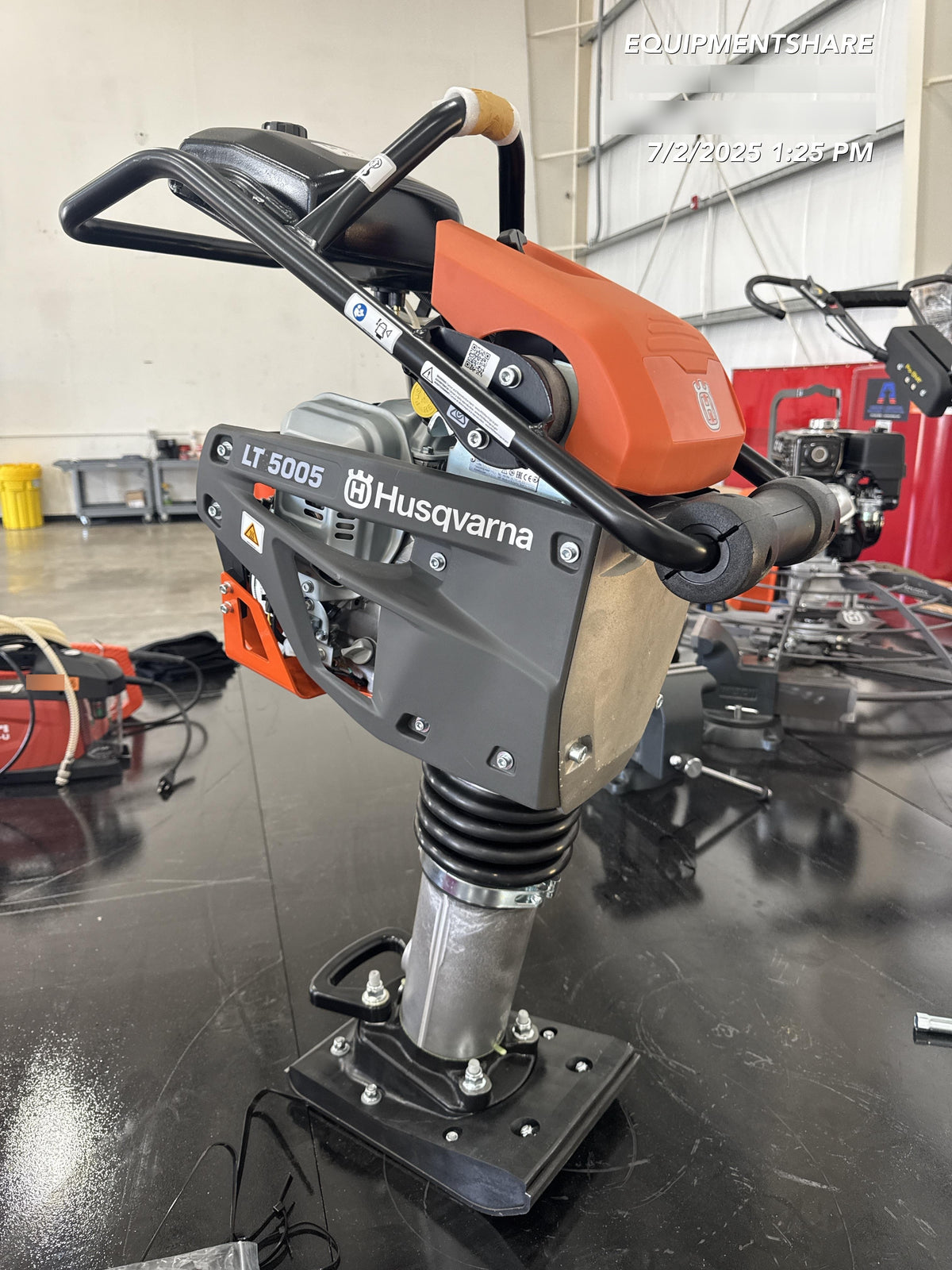 2025 HUSQVARNA LT5005