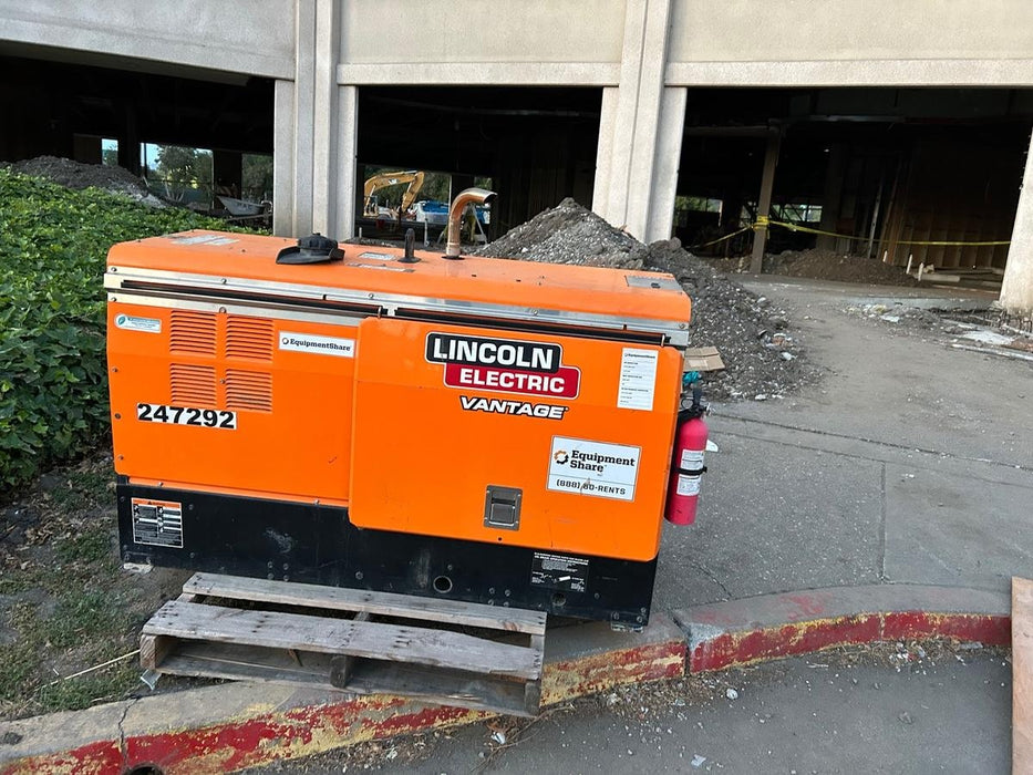 2022 Lincoln Electric LE400 Kubota V1505, Trlr, Cable Rack, Light Kit, ES Decals, T3