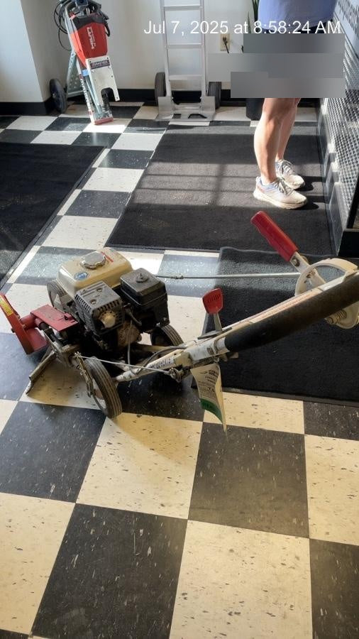 2013 LITTLE WONDER 6232 Edger
