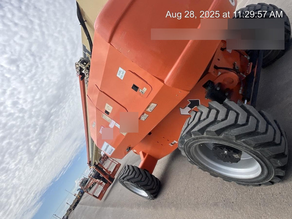 2019 JLG 860SJ
