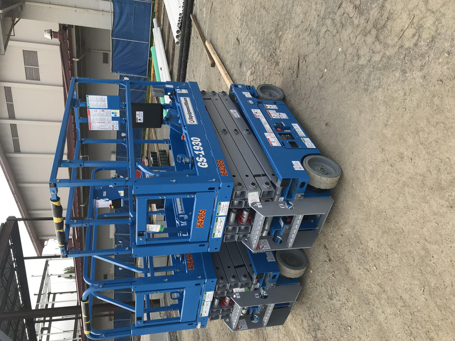 2020 Genie GS-1930 Solid Non Marking Tires, Beacon, Folding rails with half height swing gate, 800W Inverter