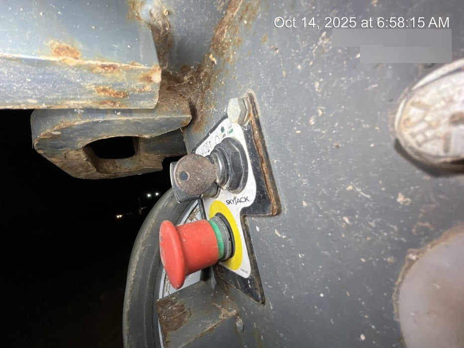 2018 Skyjack SJIII-3226 Skyjack SJIII3226 Scissor Lift w/Trojan Batteries