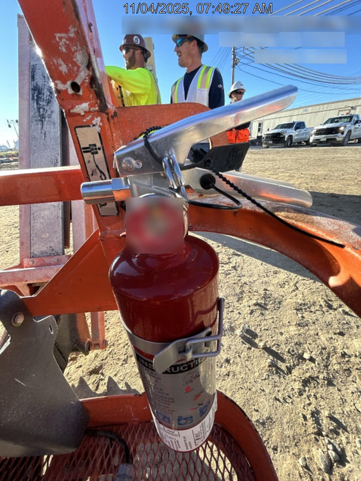 2019 JLG E400AJPN