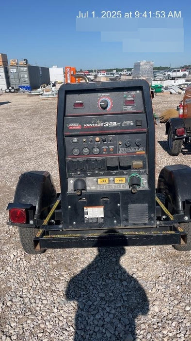 2021 Lincoln Electric Vantage 322 Vantage 322 Ready Pak 3 w/ Decals, ORANGE (includes trailer, cable rack, fender light kit) NO Telematics