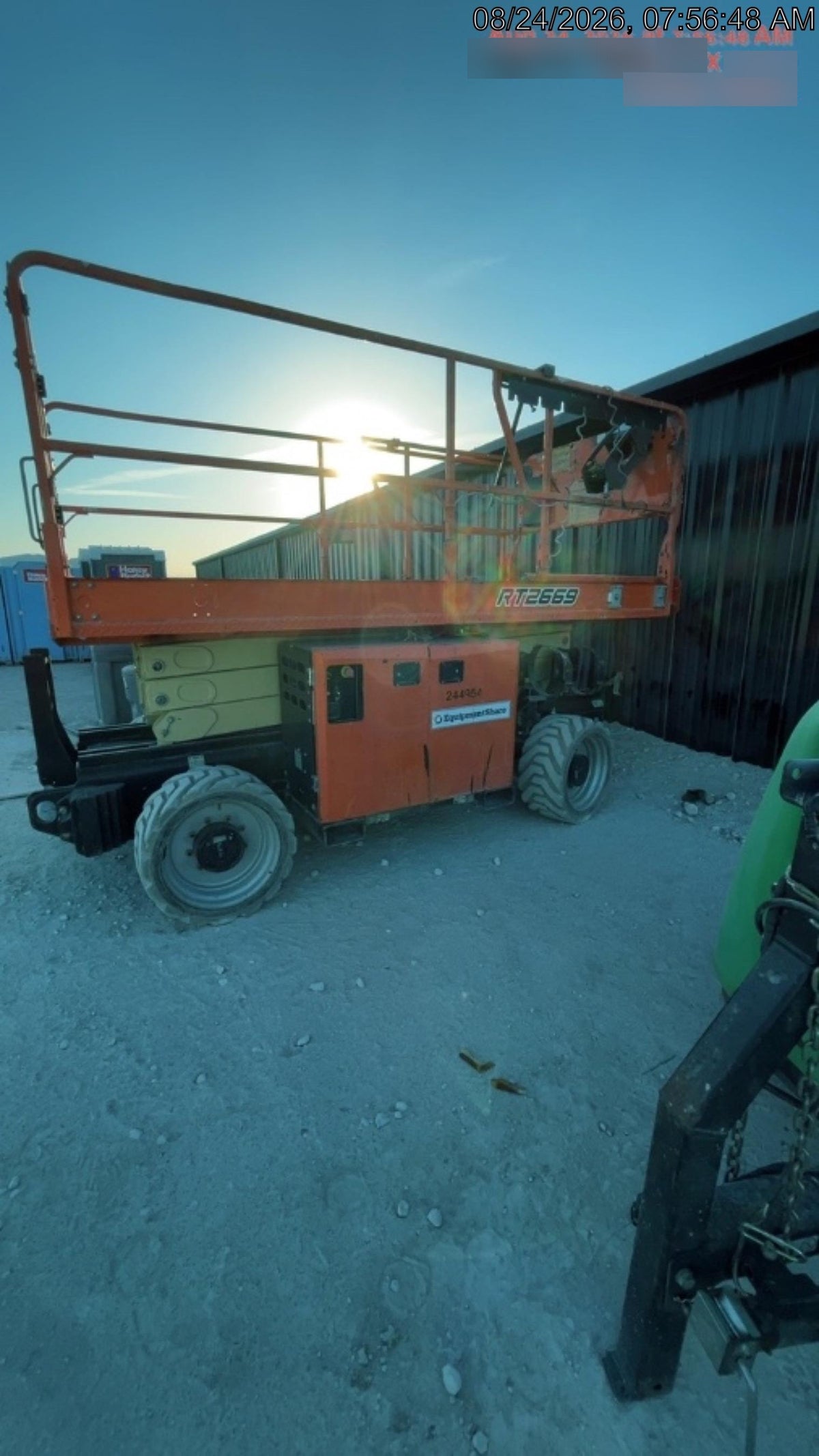 2022 JLG RT2669