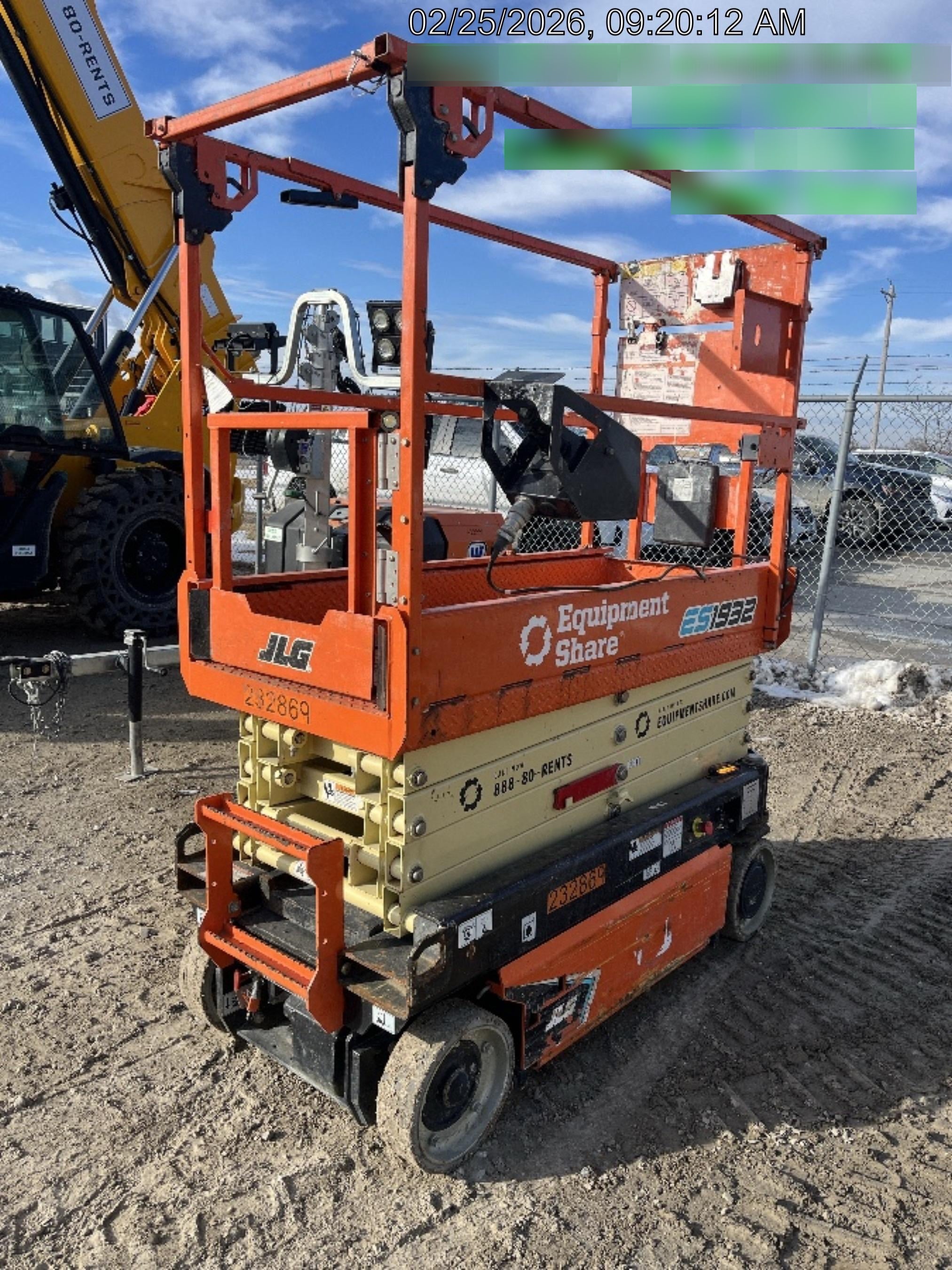 2022 JLG ES1932