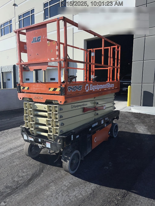 2022 JLG R4045