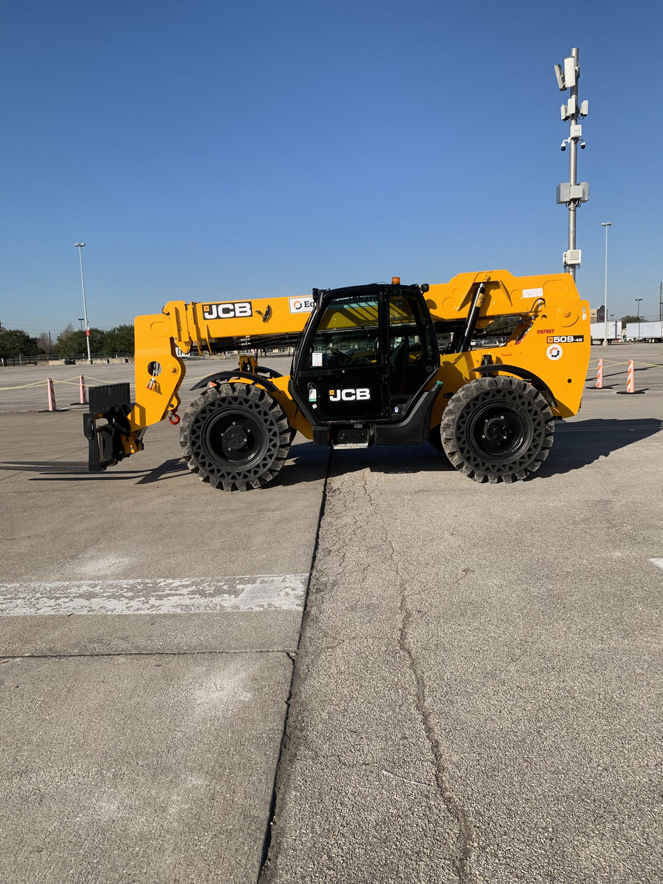2022 JCB 509-42