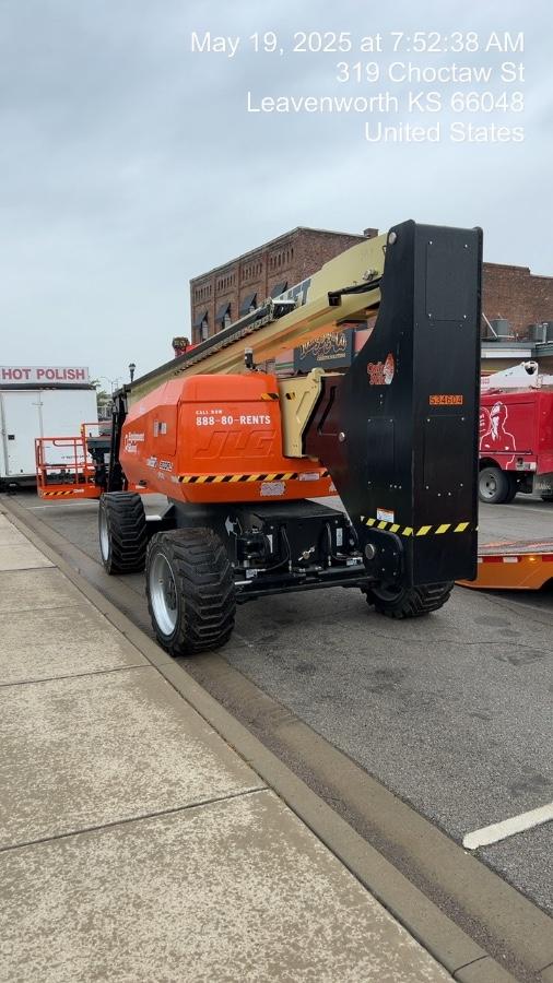 2025 JLG 800AJ