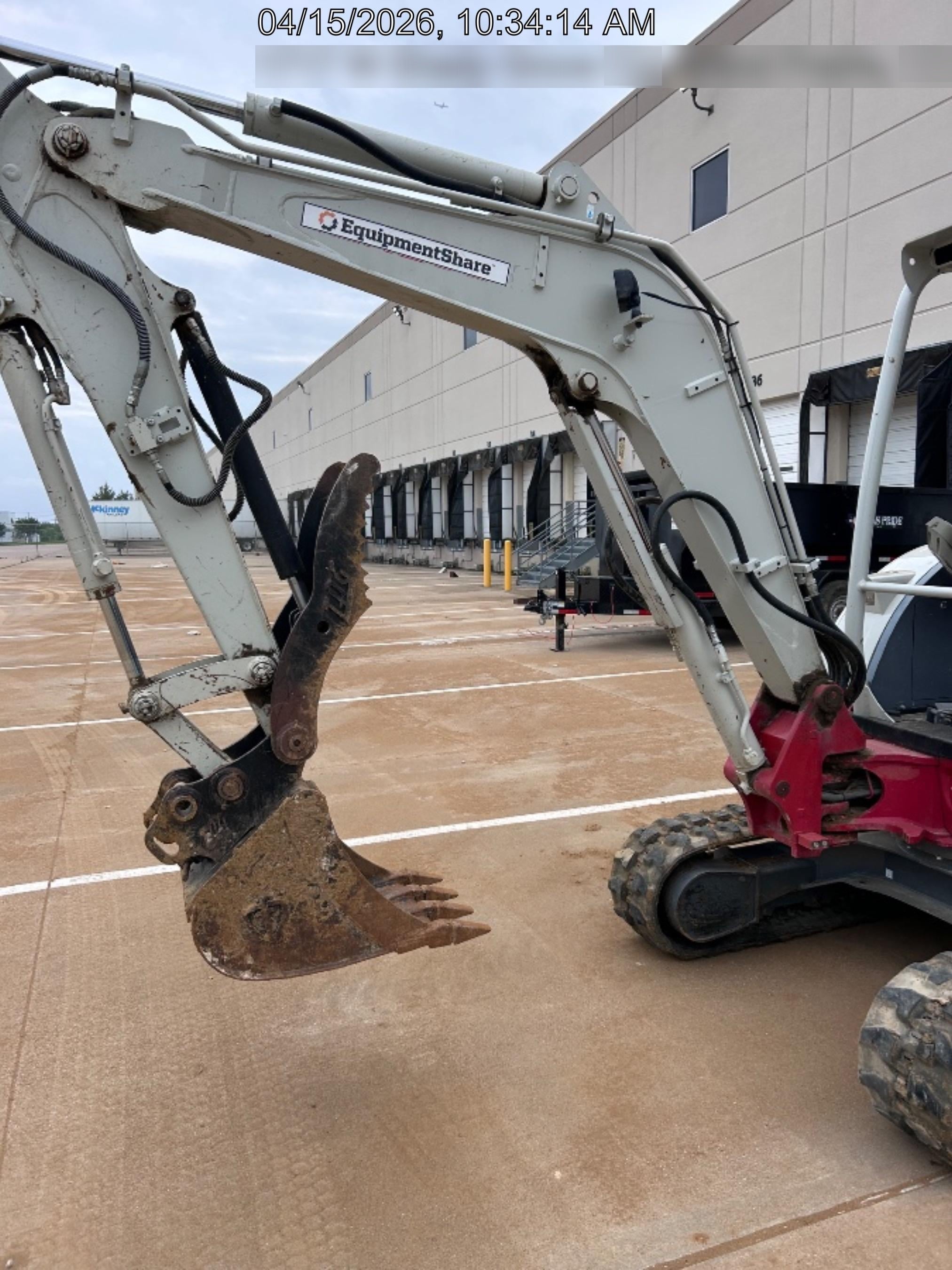 2021 TAKEUCHI TB235-2R