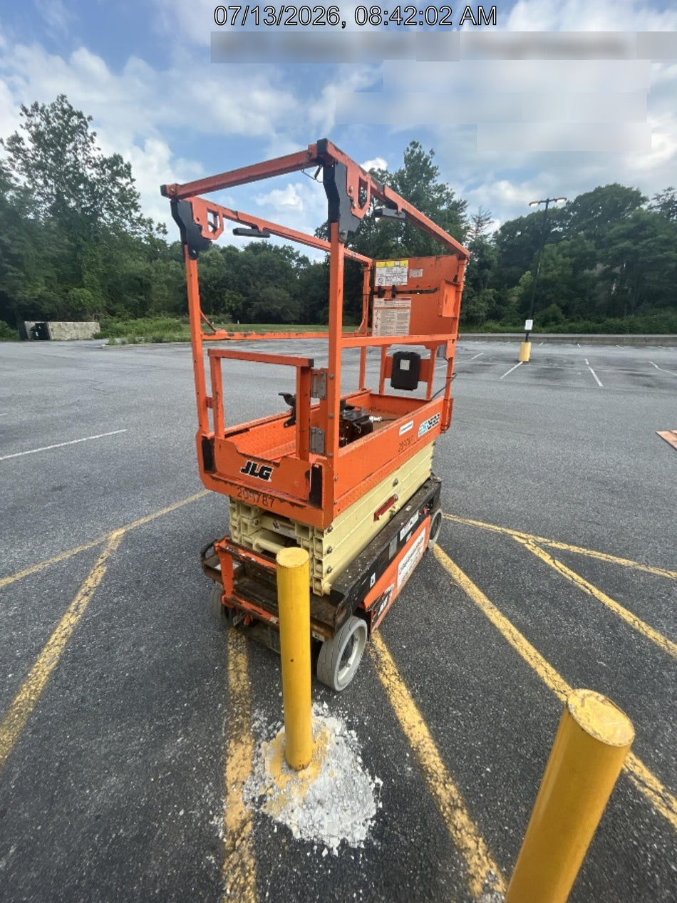 2022 JLG ES1932