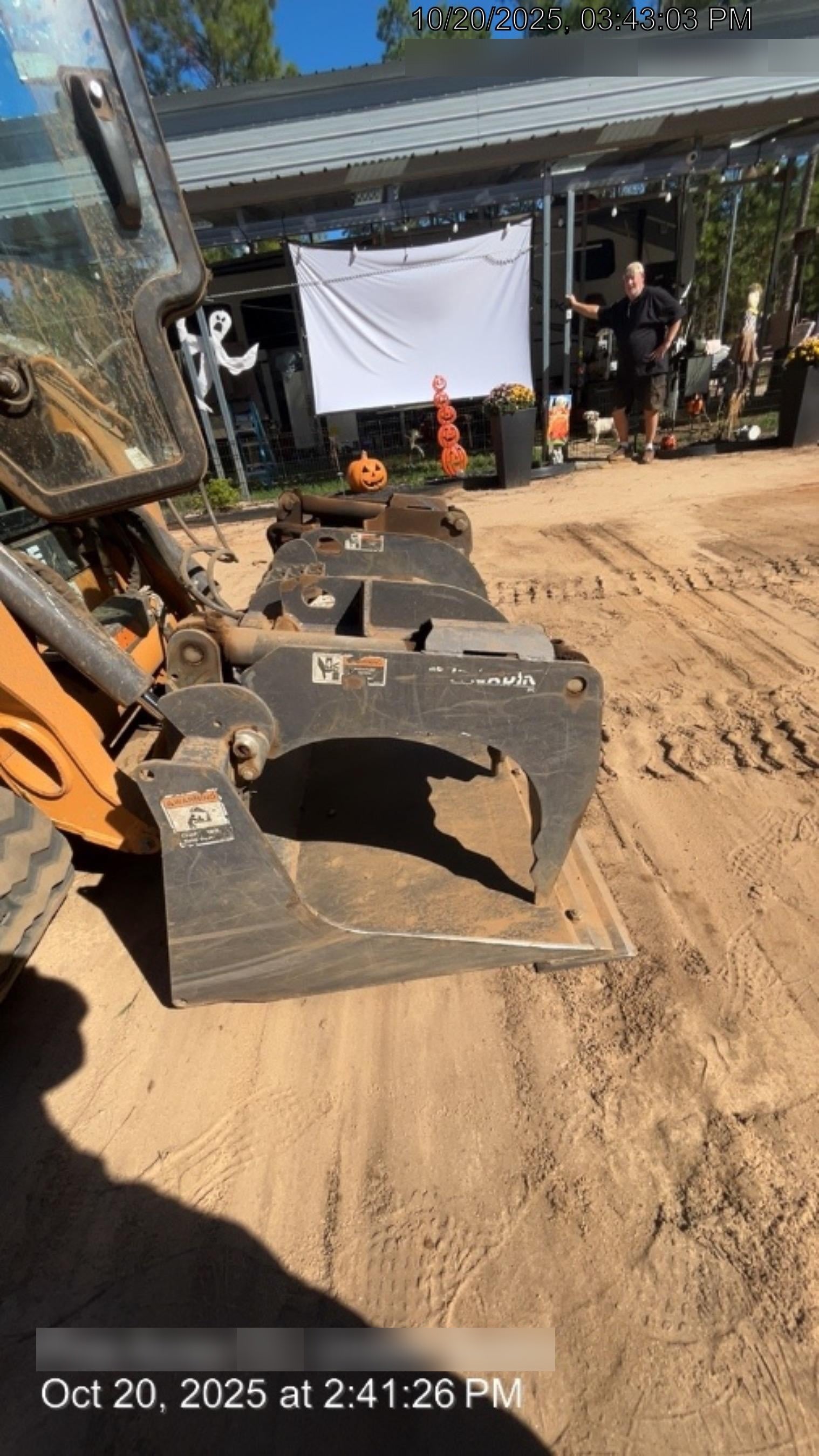 2020 PALADIN 72" Scrap Grapple Bucket - Paladin