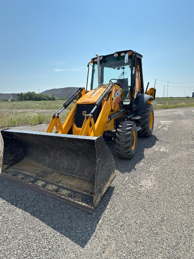 2023 JCB 3CX-14