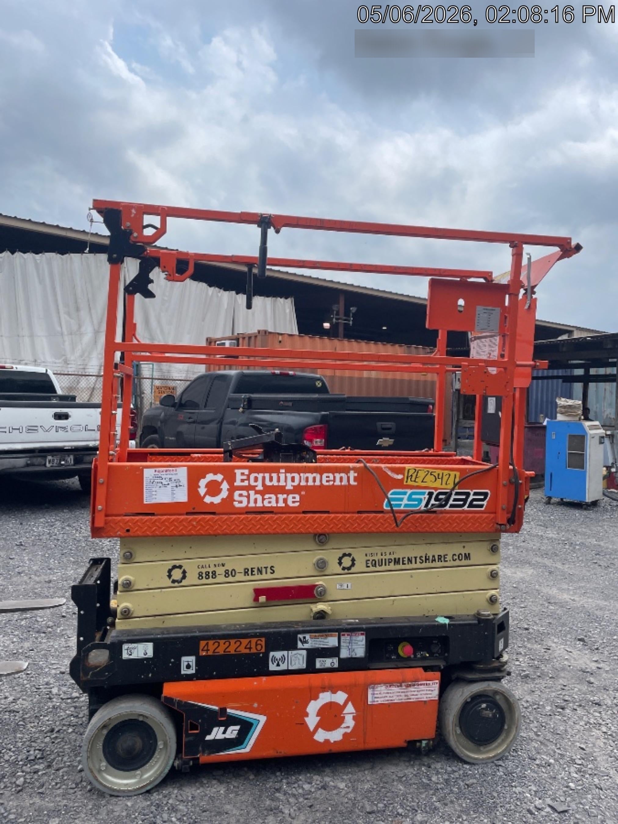 2024 JLG ES1932