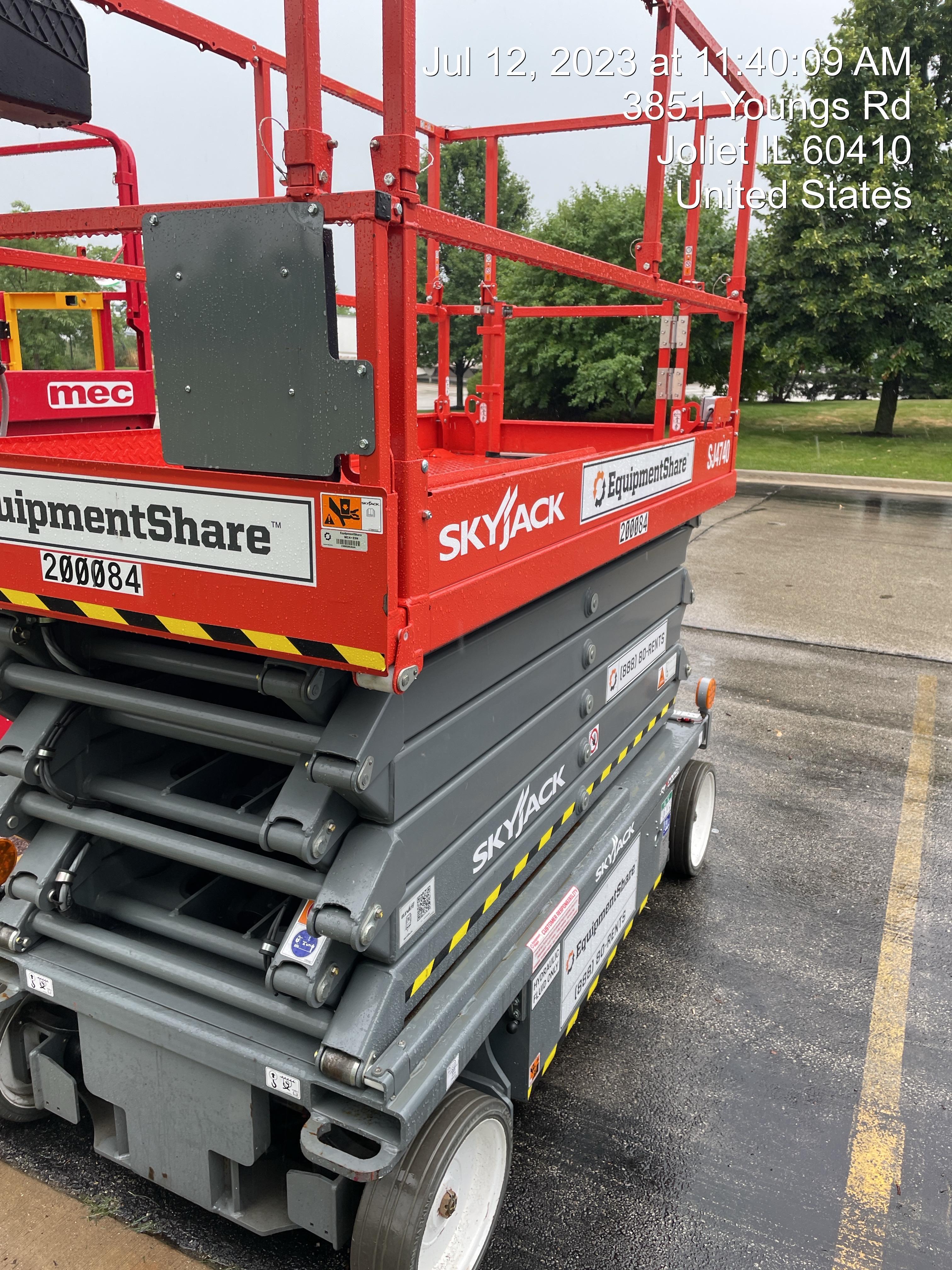 2021 SKYJACK SJ4740