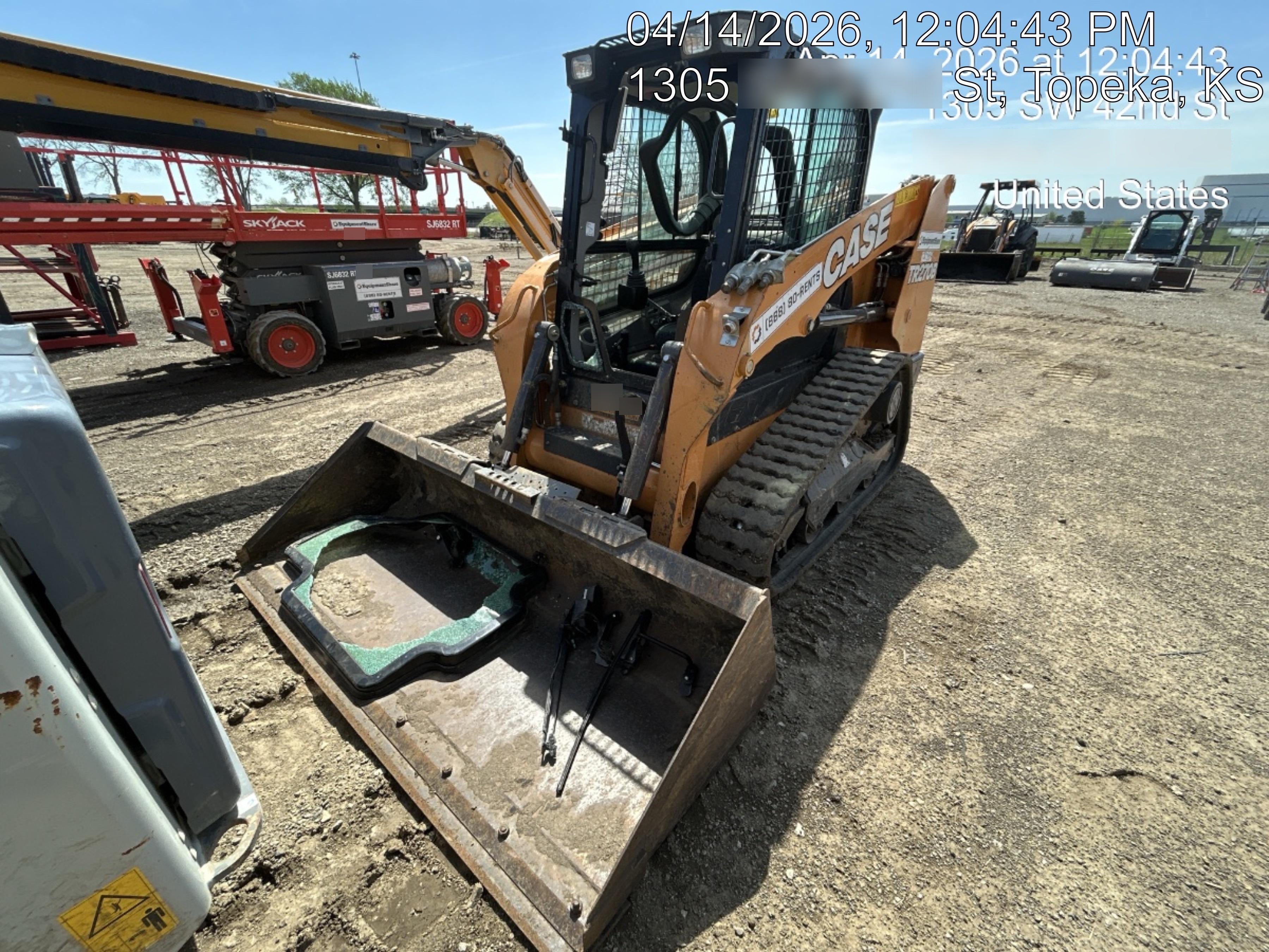 2021 CASE TR270B