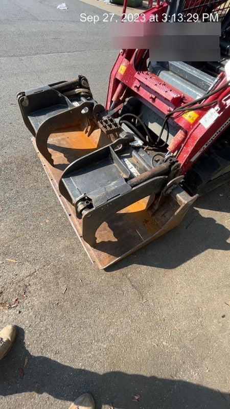 2019 PALADIN 76" Scrap Grapple Bucket - Paladin