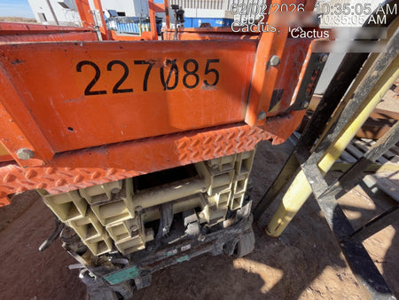 2022 JLG ES1932