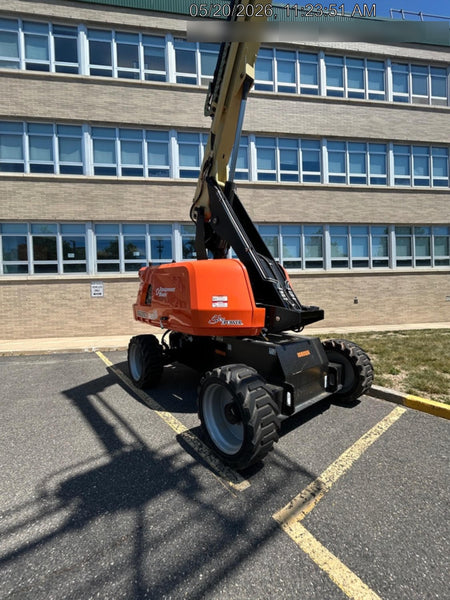 2025 JLG 660SJ