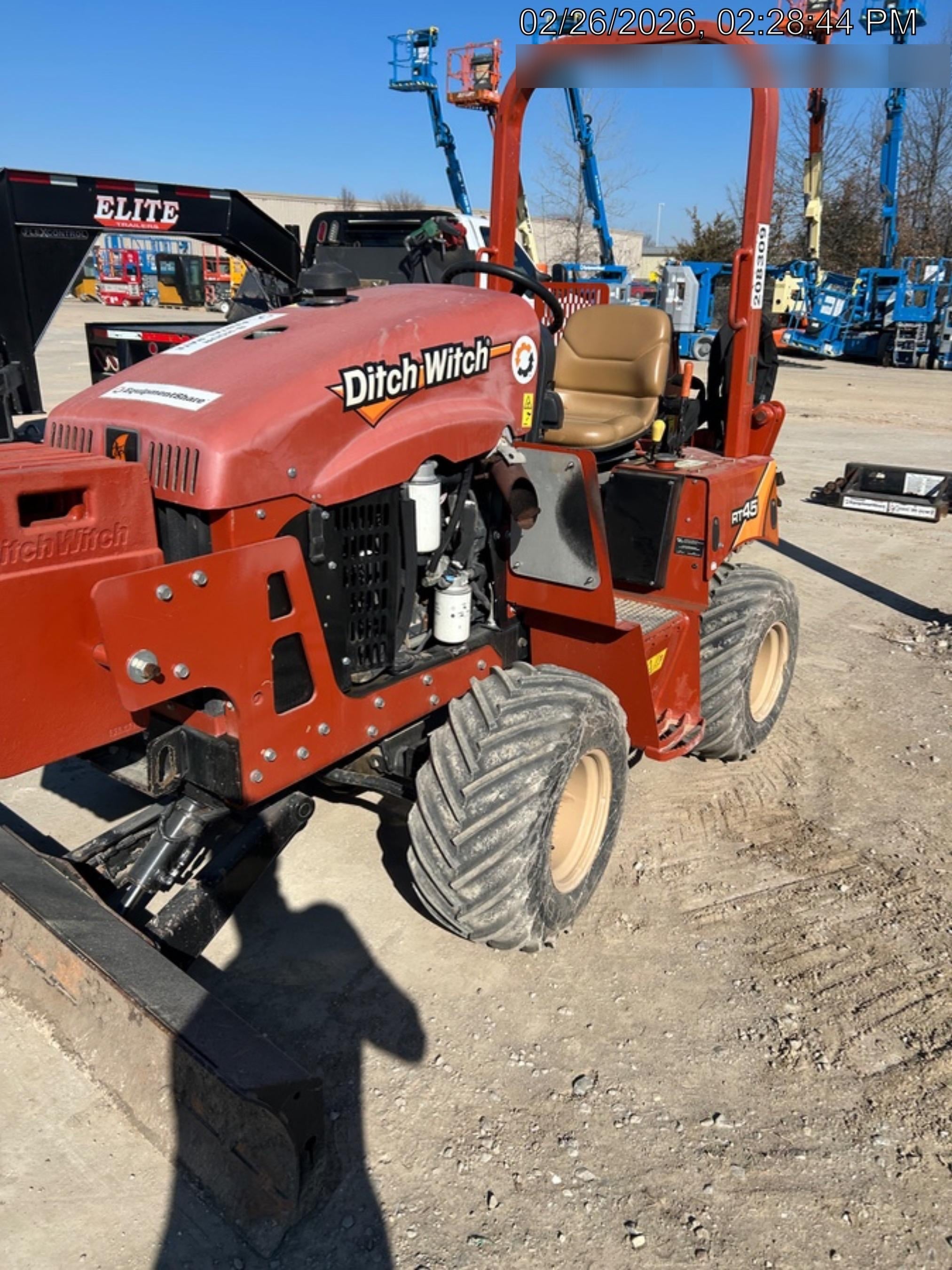 2022 DITCH WITCH RT45A