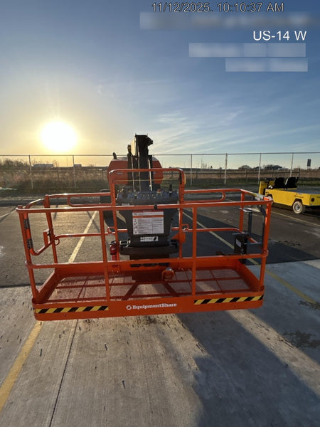 2025 JLG 800AJ