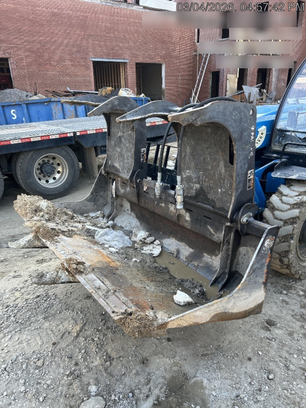 2020 PALADIN 76" Scrap Grapple Bucket - Paladin