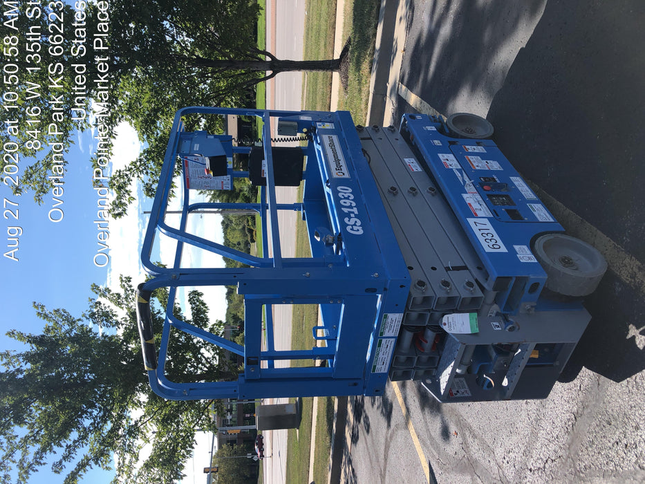 2020 Genie GS-1930 Solid Non Marking Tires, Beacon, Folding rails with half height swing gate