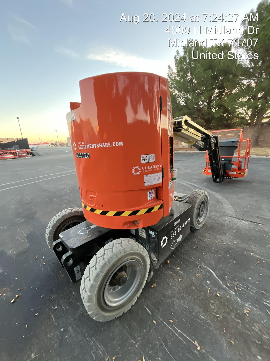 2024 JLG E300AJP