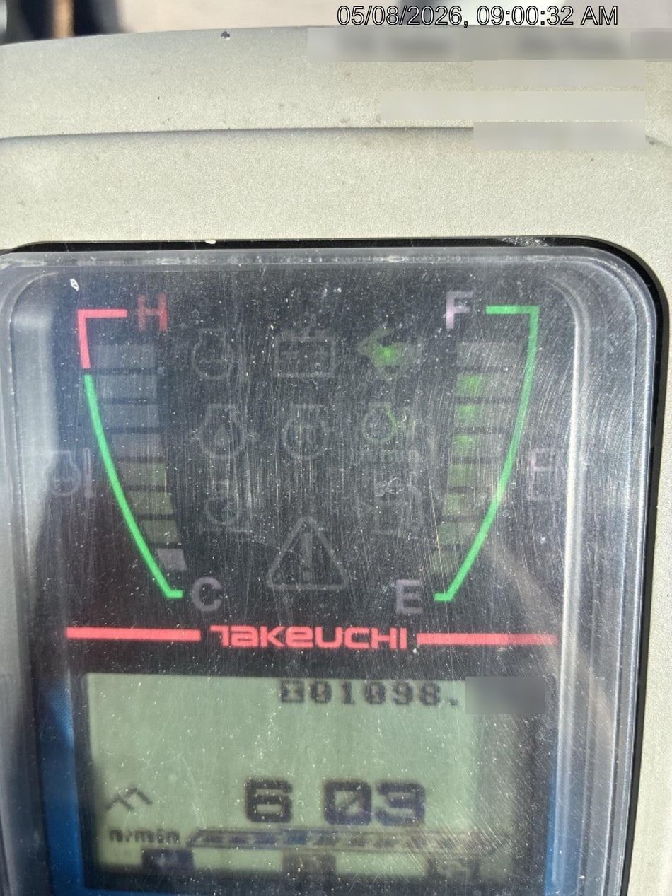 2021 TAKEUCHI TB235-2R
