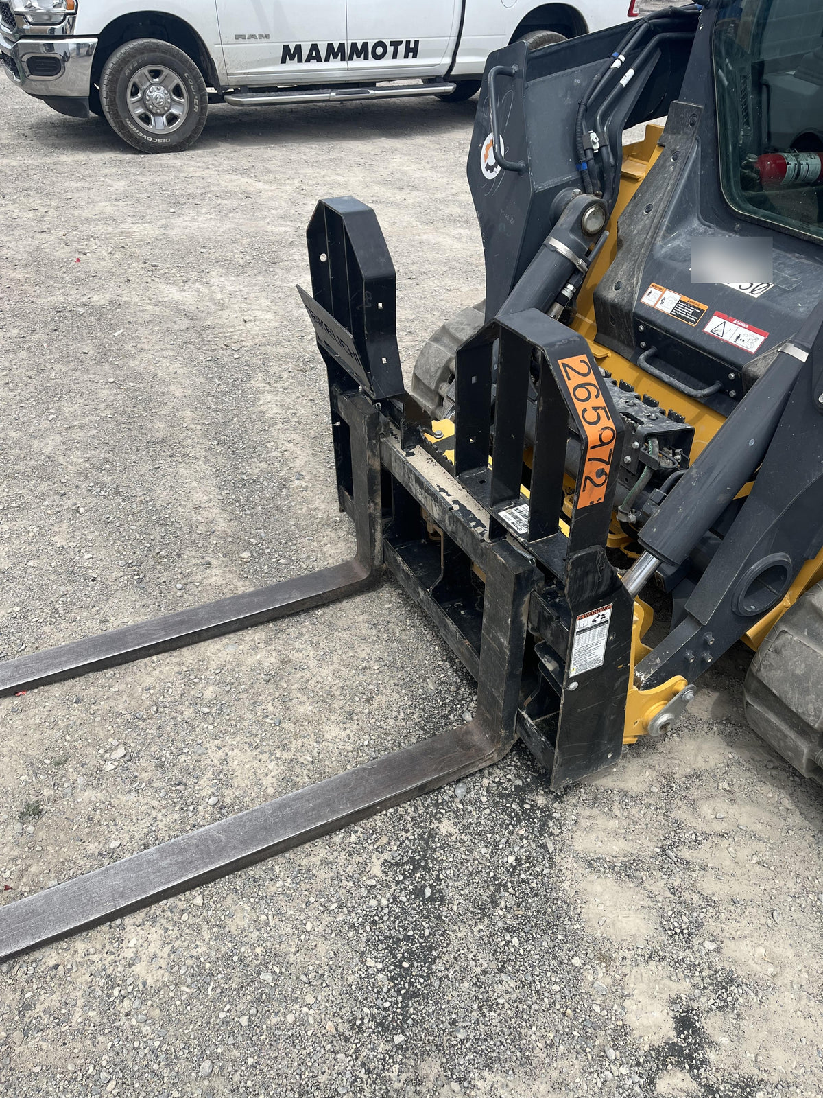 2021 TAKEUCHI 48" Pallet Forks - Takeuchi