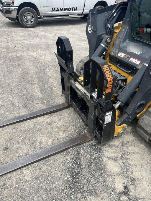 2021 TAKEUCHI 48" Pallet Forks - Takeuchi