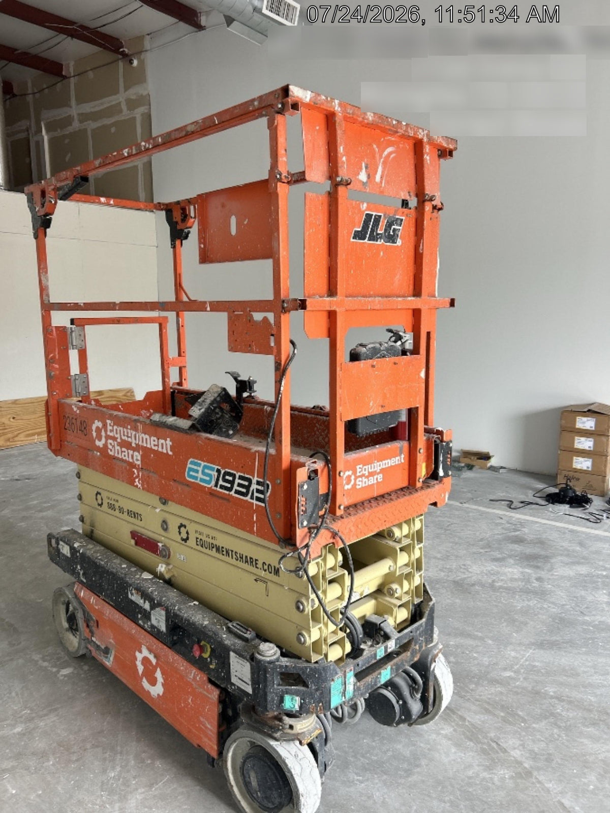 2022 JLG ES1932