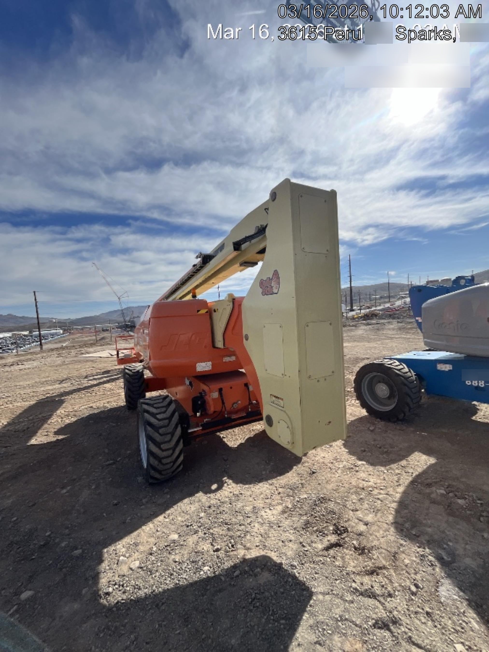 2020 JLG 800AJ