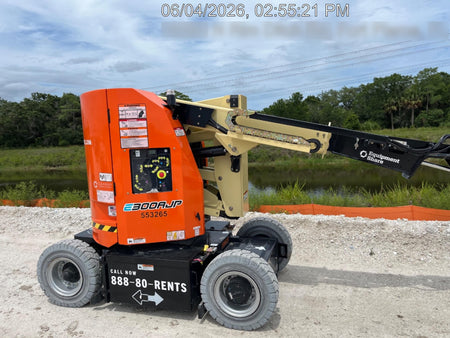 2025 JLG E300AJP