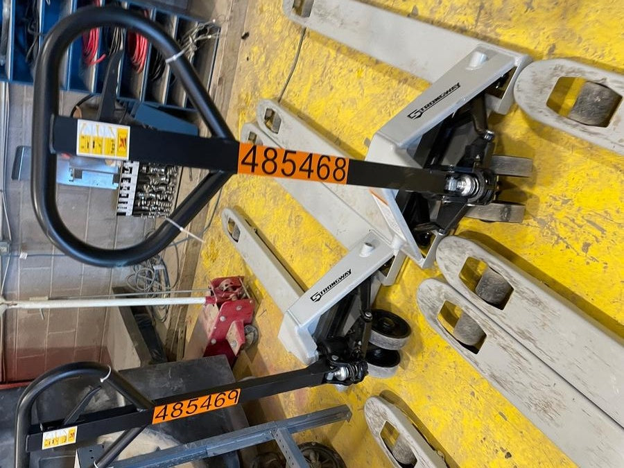 2024 NORTHERN TOOL 5,500 Ibs Pallet Jack - Northern Tool