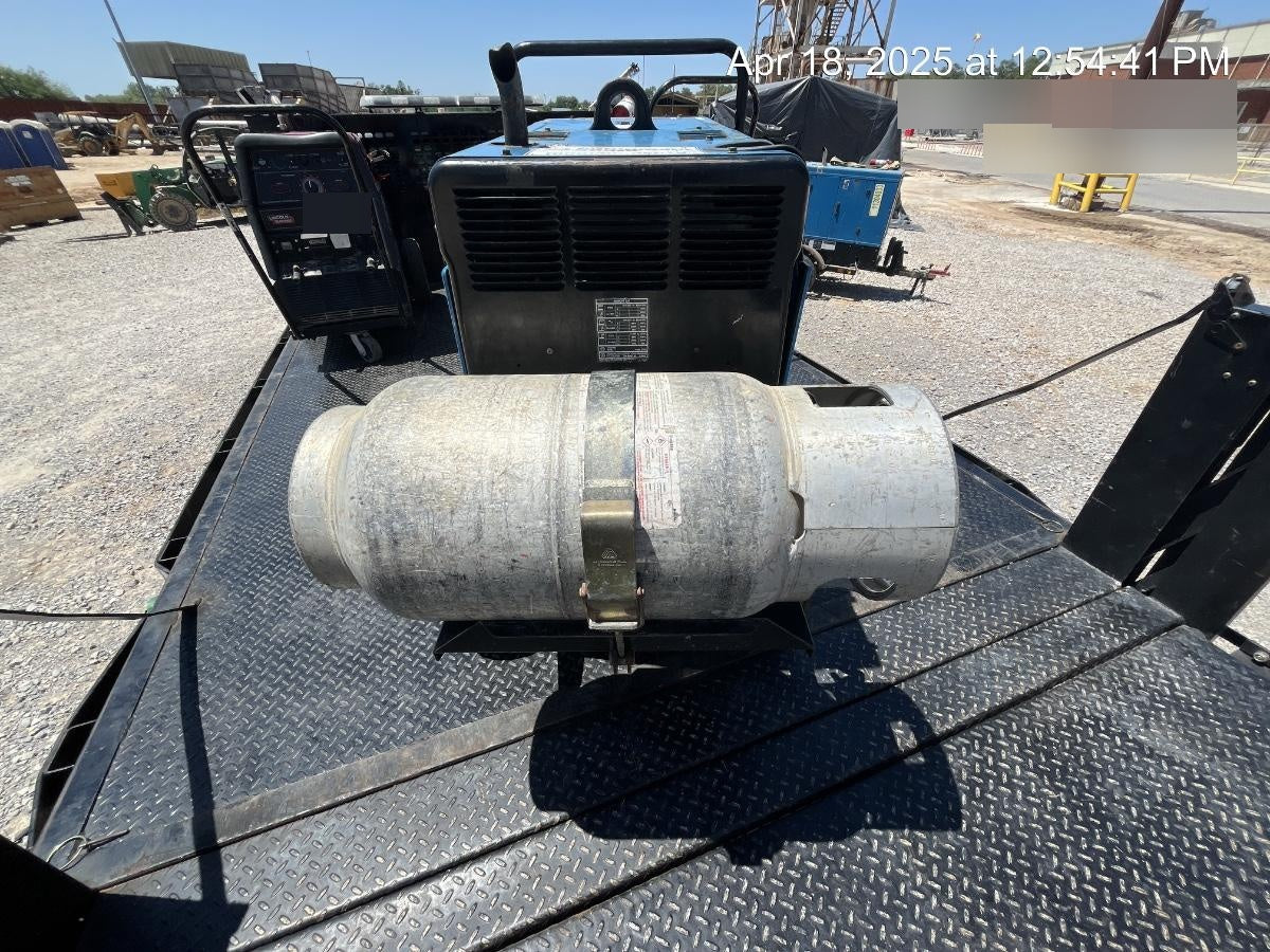 2019 Miller Electric BOBCAT 250 Standard w/Running Gear, Bracket, Hose