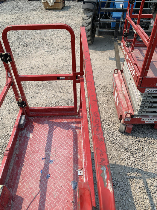 2020 MEC 1330SE Solid NM Tires, Steel Swing out Doors, LCS, Beacon, 900W Inverter